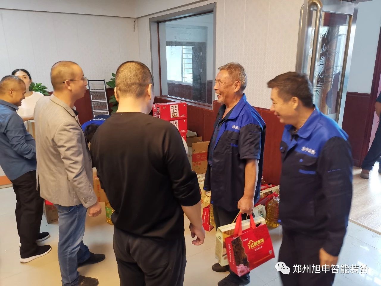 旭申智能裝備有限公司，焊接操作機(jī)，滾輪架變位機(jī)